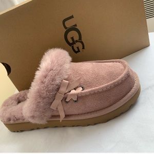 ugg beachwood slipper